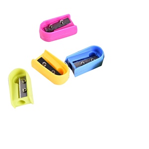 Mini Tuỳ Chỉnh Vòng Văn Phòng Phẩm Đen Nhựa Trường Bút Chì Sharpener - Product Image 5