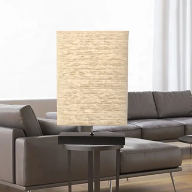 All'ingrosso elegante lampada da tavolo minimalista con LED fonte di luce Beige ombra per camera d'albergo decorazione uso domestico