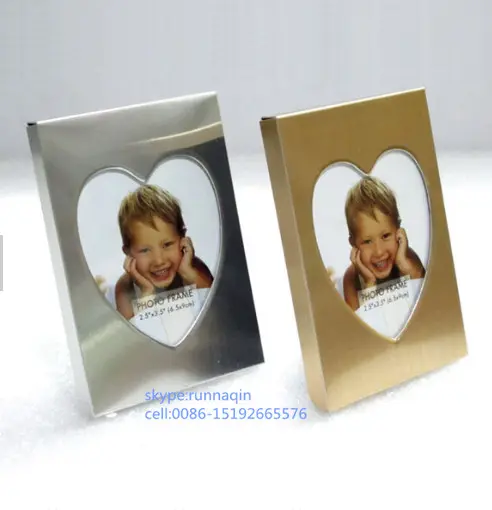 Commercio all'ingrosso della lega di souvenir mini photo frame 2x3 pollici cornice del metallo in oro argento colori con ovale rettangolo forme di cuore