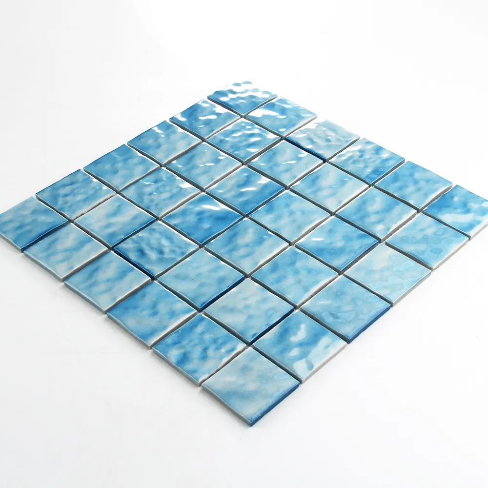 Azulejo de cerámica para piscina, mosaico de porcelana esmaltada con superficie ondulada al mejor precio