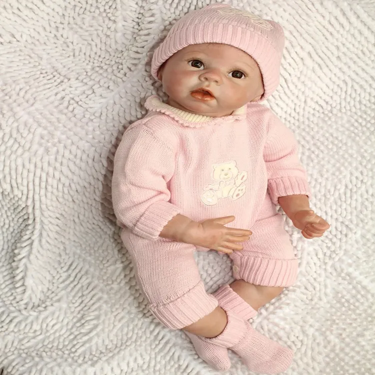 Commercio all'ingrosso 22 Pollici In Silicone Reborn Baby Doll Per I Ragazzi Giocattoli Sicuro Hobby Vita Reale Bambole Del Bambino Occhi Marroni Giocattoli Speciali