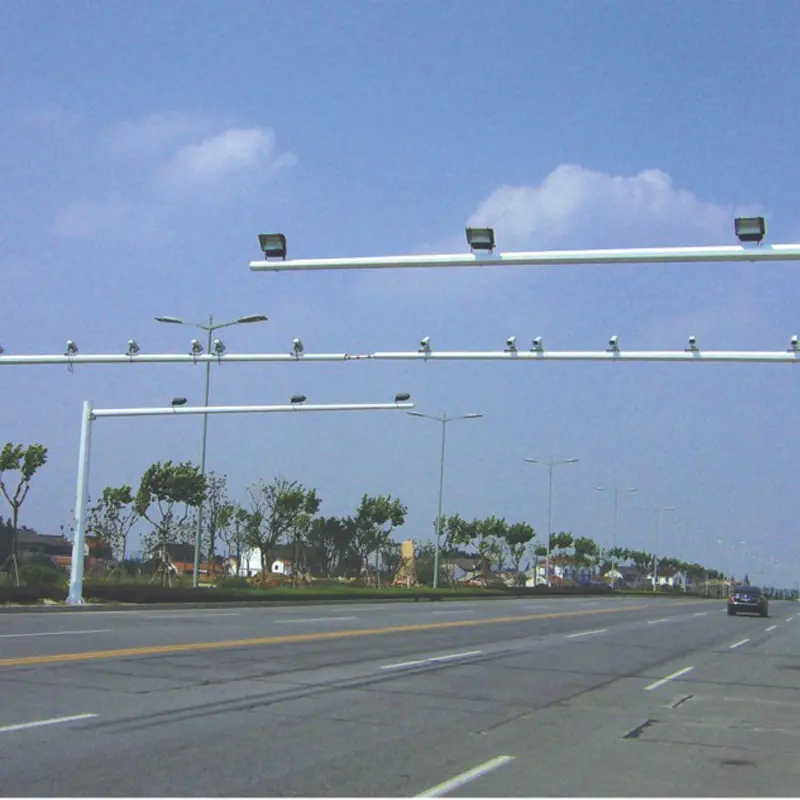 Poste de aço para exterior monitor de câmera CCTV galvanizado poste de sinalização de iluminação de trânsito