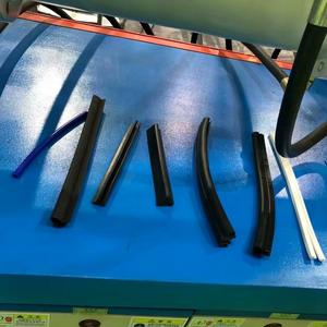 シリコーンゴムホース押出機、ゴム押出機押出ライン