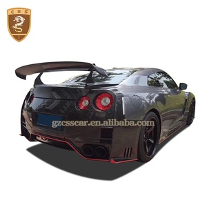 GTR R35ニサンタイプキットボディカー用日本自動車部品メーカーLEDバンパーカーカーボンスポイラー付き
