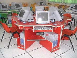 Moderne Schulmöbel <span class=keywords><strong>Design</strong></span> Computerzimmer 6 Sitze hölzerner <span class=keywords><strong>Computer</strong></span>-Schreibtisch für Schüler