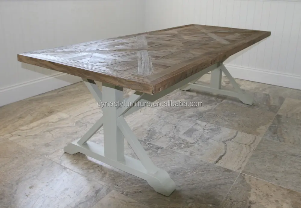 Mesa de jantar de madeira reclamada francesa antiga