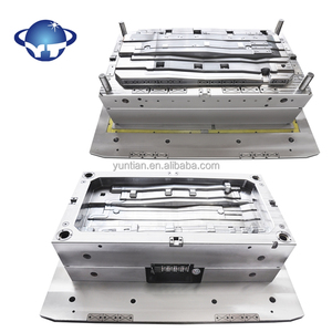 New <strong>Design</strong> Plastic Mold Injection <strong>Auto</strong> Parts for Car Deflector Parts <strong>Mould</strong>
