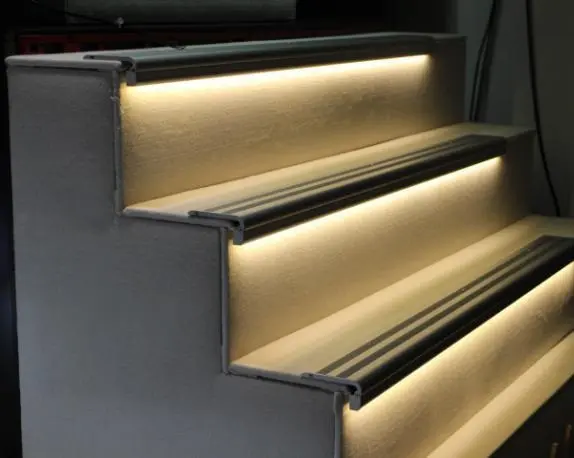 Profilé — eclairage rainuré en aluminium pour escaliers, viseur à Led pour eclairage des surfaces de marche