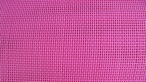 MINGTAI <span class=keywords><strong>Pvc</strong></span> רשת <span class=keywords><strong>Pvc</strong></span> מצופה פוליאסטר רשת בד עבור כיסאות אחרים בד עבור רהיטים, משאית כיסוי 1*1 ארוג MTS-M0101 50m/roll