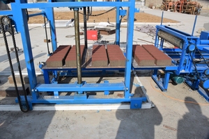 QT4-18 voll automatische Maschine, die Betonblock-und Zement ziegel produktions linie herstellt