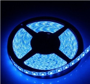 แสงสีขาว 6000K ไฟ LED Strip 12V กันน้ำสำหรับรถบรรทุกรถยนต์รถจักรยานยนต์เรือภายใน 12'' 30 ซม.3528 SMD