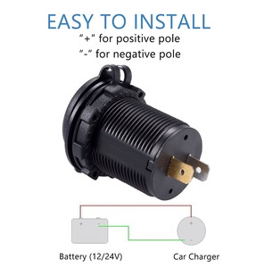 带发光二极管灯的12v-24v 4.8A双<span class=keywords><strong>usb</strong></span>车载充电器