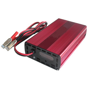 智能型万能式电动高尔夫球车锂电池3.2V <span class=keywords><strong>12V</strong></span> 24V 36V 48V 60v 72V 96v 1 ~ 22A快速锂离子锂LiFePO4电池充电器