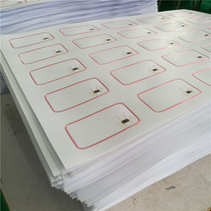 用于生产卡片和门票的3X8层压<span class=keywords><strong>PVC</strong></span> RFID卡镶嵌