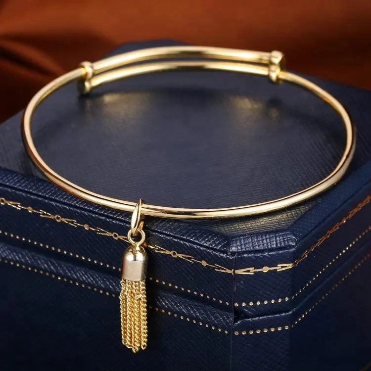 valentine's Day jewelry sales 18 k gold bangle saudi arabia jewelry bangle