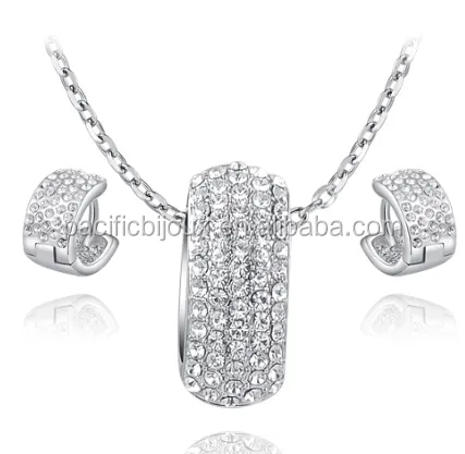 Комплект платиновых ювелирных изделий из белого золота, серьги и ожерелье с кристаллами и бриллиантами