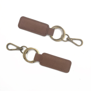 Özel oyulmuş tasarım Metal lüks deri Logo ile anahtarlık ve hediye kutusu ambalaj - Product Image 5