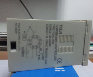 Controlador de temperatura TC1AO-RPK2 novo original