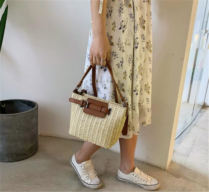 Cocodrilo - Bolsos de mano, bandoleras o en tamaño XXL, pero siempre mejor  si tienen flecos | Moda | EL MUNDO