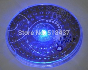 LED闪光杯垫多彩电子瓶垫闪光灯点亮杯垫夜光发光笔记餐垫