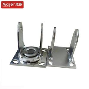 Swivel <strong>and</strong> Fixed Type Caster Bracket with 95 X 65mm Plate - Product Image 2