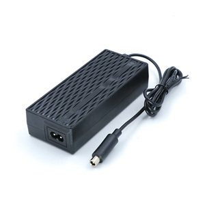 <span class=keywords><strong>24V</strong></span> 29.4V 36V 42V 共享电动滑板车 hoverboard ebike 锂 lipo 锂离子电池充电器 2A 与 ninebot 思维连接器