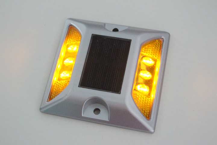 Best Selling Excellent Resistance Compression Waterproof Solar Led Road Stud