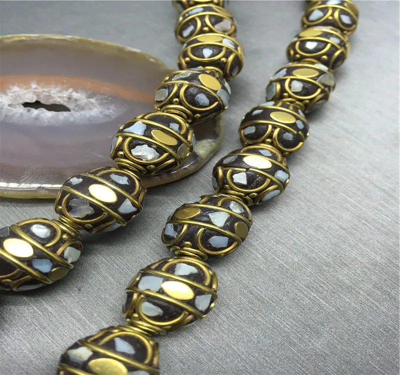 China Fabrik Großhandel neues Design Nepal Kupfer perlen Tibetische Inlay Ton Metall perlen für Schmuck