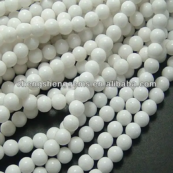 10mm redonda natural suave teñido jade blanco Precio de piedra