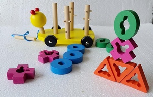 סיטונאי סיטונאי חינוכיים צעצועי עץ קטרפילר קולום סט עץ משיכת צעצוע צעצועים לילדים WPT14