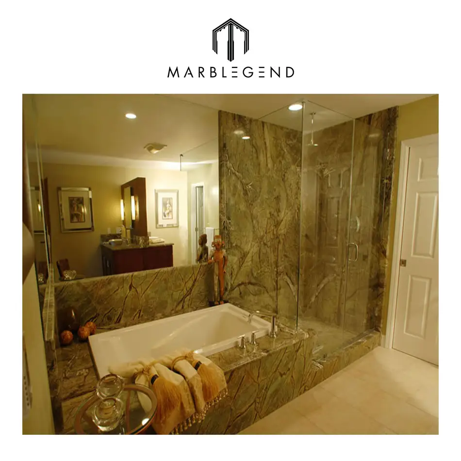 Impressionante stile interno doccia design indiano foresta pluviale marmo verde