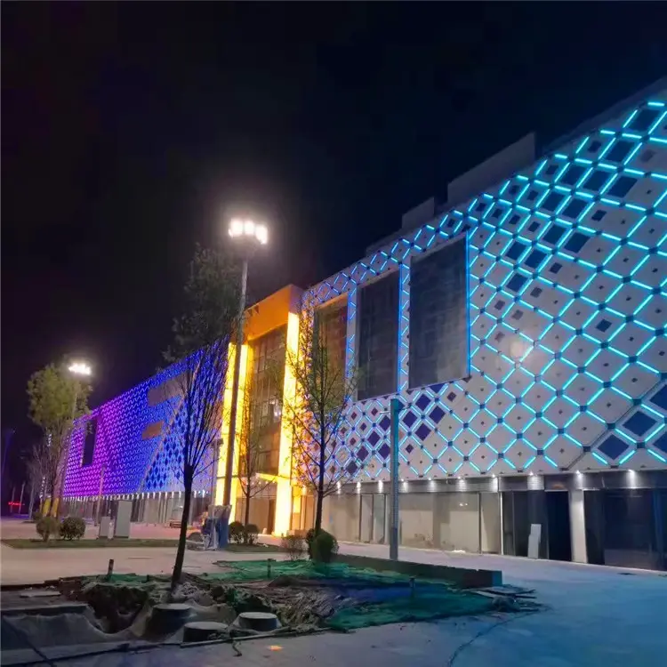 आधुनिक डिजाइन रंग एल्यूमीनियम Venee शॉपिंग मॉल के लिए पर्दे की दीवार एल्यूमीनियम मुखौटा निर्माण