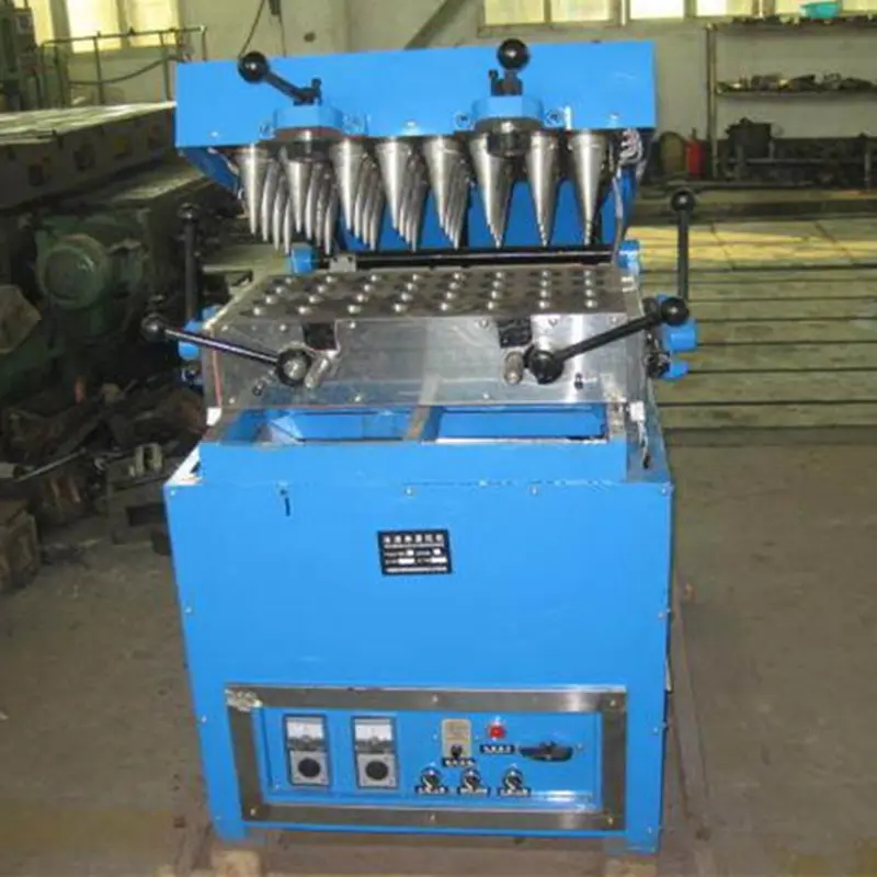 Máquina fabricante industrial do cone do sorvete usado para venda