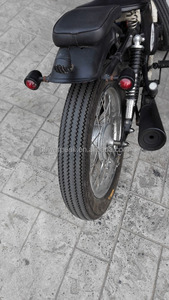 Sawtooth Motorcycle <strong>Tyres</strong> <strong>4.50</strong>-17 <strong>4.50</strong>-18 4.00-18 4.00-19 5.00-<strong>16</strong> - Product Image 6