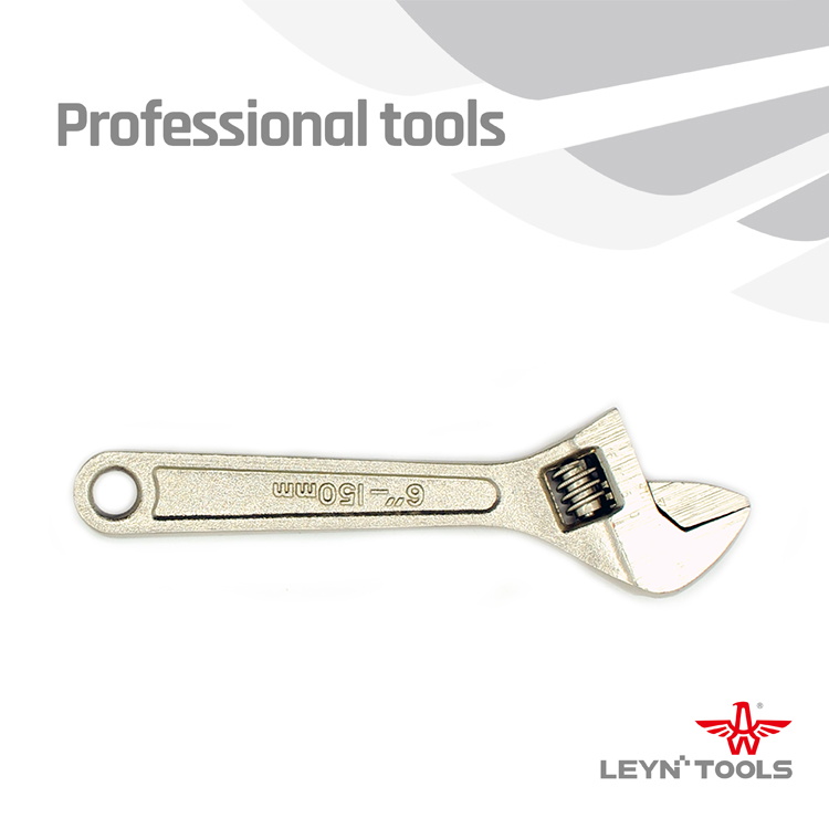 Light Handle Adjustable Metal Spanner Carbon Steel Adjustable Wrench