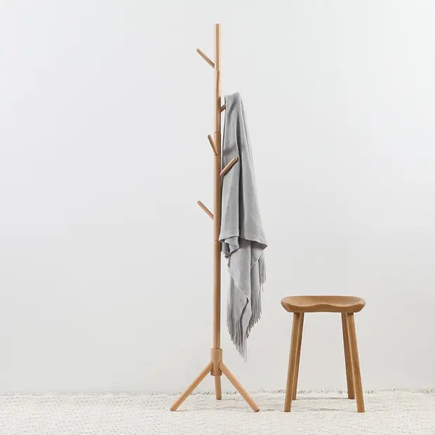 Venta al por mayor muebles de sala de estar ropa moderna en forma de árbol soporte de madera paños perchero