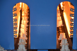 Semi Automatic 1000b/h Small <strong>Plastic</strong> Bottle <strong>Blow</strong> <strong>Molding</strong> <strong>Machine</strong>