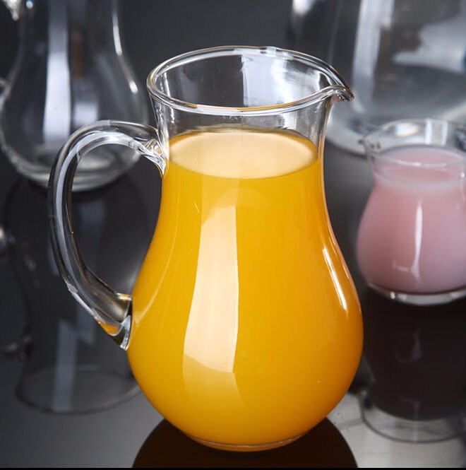 High quality 1.3L glass Jug & glass Pitcher with plastic lid Glass drinking jug