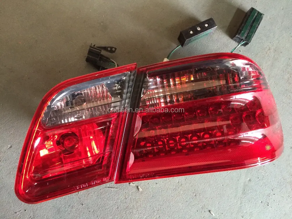 ไฟท้ายLEDสำหรับรถยนต์Mercedes W210 E Class E300 E320 E430 E55 AMG 96-02