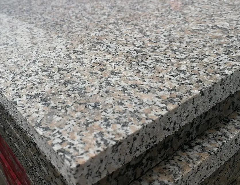 240x65x2cm China Cheap Price Red Color Polished Granite Slab for Ecuador