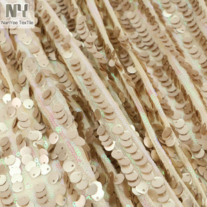 Nanyee Textile New Special <span class=keywords><strong>Drop</strong></span> <span class=keywords><strong>Shape</strong></span> Sequin + 3毫米 Pink Micro Disco Sequin