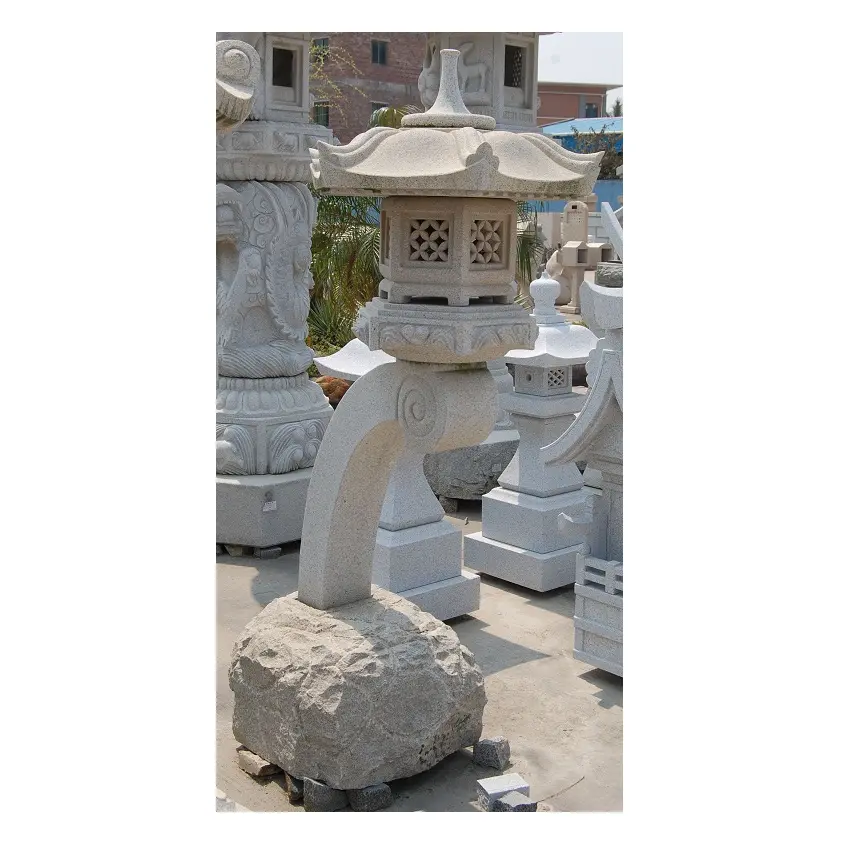 Yellow Granite Japanese Style Garden Stone Lantern Outdoor Decoration Lantern