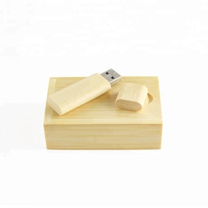 Fabrika ücretsiz örnek özel Logo kazınmış ahşap <span class=keywords><strong>USB</strong></span> 64 GB 2tb Flash sürücü