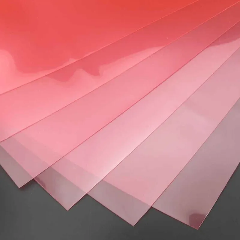 Feuille de plastique transparente PP brillant, couleur rouge, 1 pièce