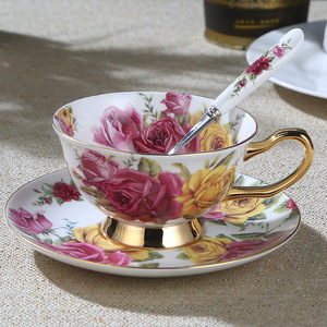220ML手作りフラワーパターン磁器ティーカップとコーヒーやお茶用ソーサー