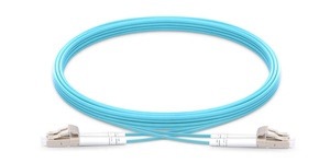 Sıcak satış 1.5m SM SX SC/<span class=keywords><strong>APC</strong></span> SC/<span class=keywords><strong>APC</strong></span> fiber optik yama kablosu sx os çekirdek 12 çekirdek bunchy pigtail