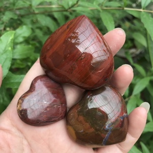 Wholesale Natural Red Wood <strong>Jade</strong> fossil Natural <strong>Rock</strong> Carved Petrified Wood jasper Quartz Red jasper Heart