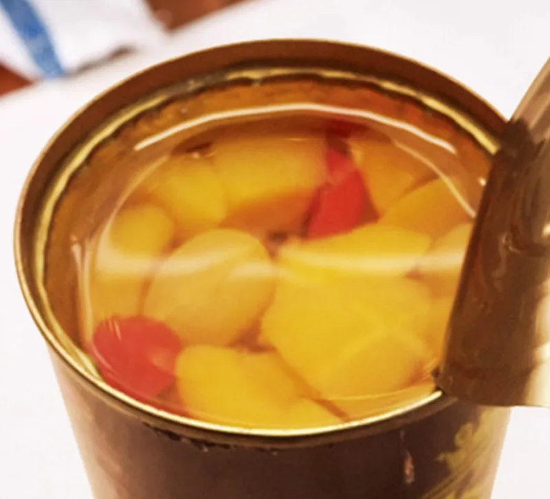 Marca Mikado, conserva de frutas en conserva, cóctel de frutas en conserva en jarabe ligero o en zumo de pera