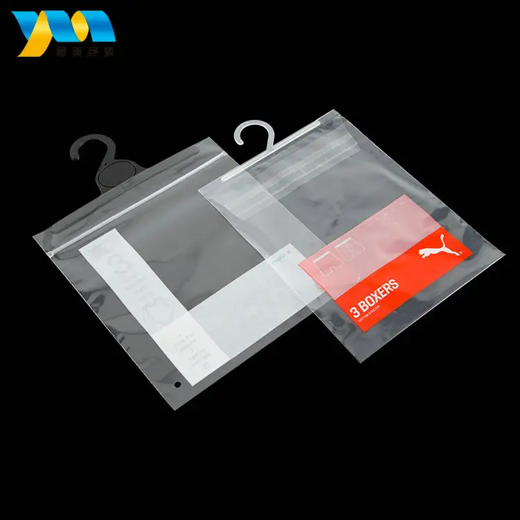 चीन कारखाने कस्टम मुद्रित सस्ते स्पष्ट प्लास्टिक परिधान बैग पिछलग्गू परिधान पैकेजिंग के साथ हुक के साथ