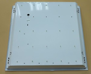 LED T8チューブ付き埋め込み式LEDグリルライト4X9wルーバートロッファーフィクスチャ工場価格